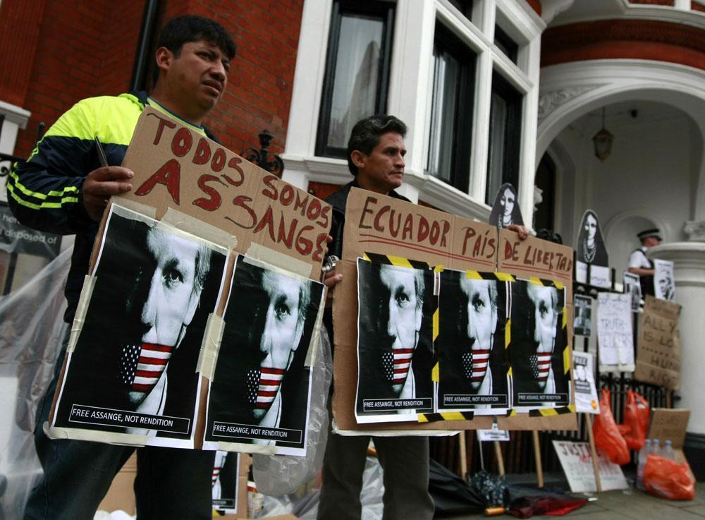 protest_photos:0622_assange-julian.jpg