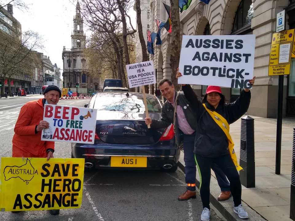 australians_against_bootlicking.png
