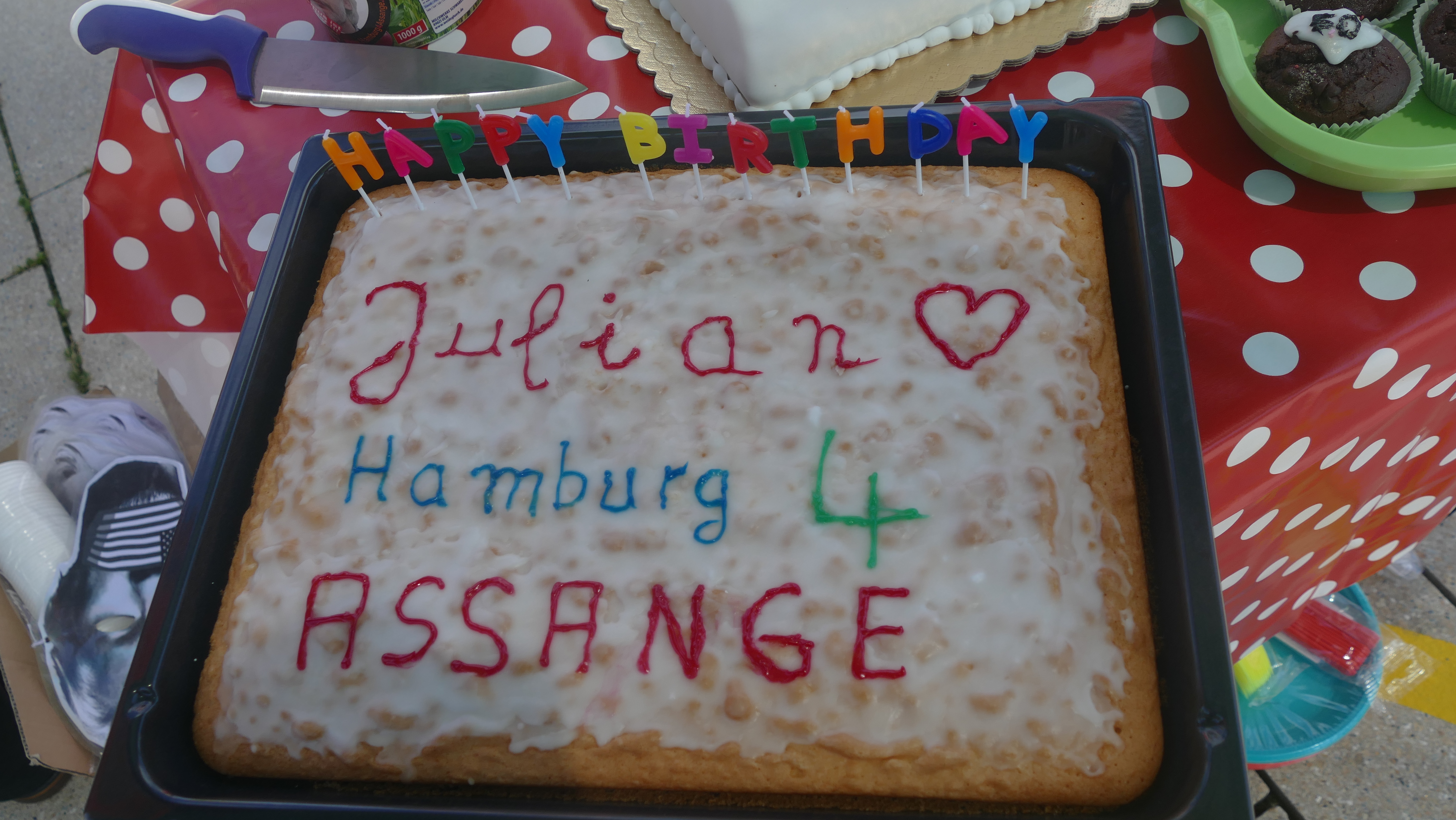 julian_birthday_cake.jpg