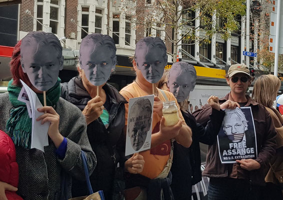 protest_photos:masks-nz.jpg