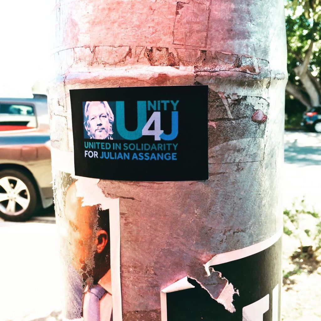 unity-4j-sticker.jpeg